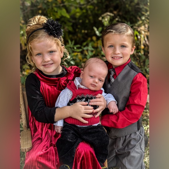 Meet your Posher, Krista - Picture 2 of 16